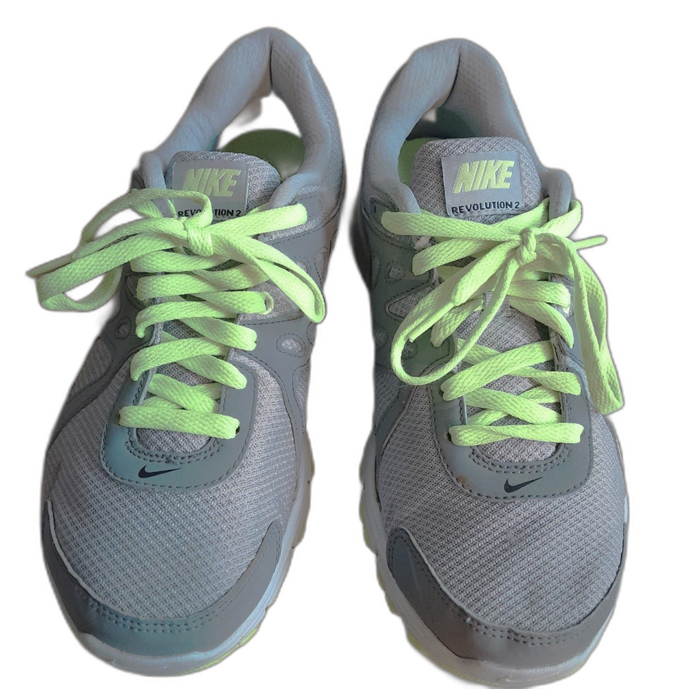 Nike revolution 2 Women’s Low Top Sneakers Size 8.5 573751-006